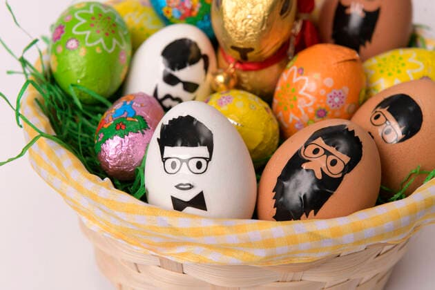 04 04 2020, Symbol picture Easter 2020, Curious hipster stickers on hens eggs in the Easter nest 04 04 2020, Easter 04 04 2020, Easter