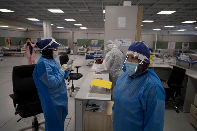 April 4, 2020, Tehran, Iran: A view of the fairground of Iranmall, Tehran s largest shopping mall, after it converted into a hospital for the novel coronavirus (COVID-19) patients, in western Tehran, Iran. Due to the new type of coronavirus pandemic, the fairgrounds and gyms are temporarily turned into hospitals in the country. In recent days, Iran which is battling the worst new coronavirus outbreak in the region has ordered the closure of nonessential businesses and banned intercity travels aimed at preventing the virus spread. Tehran Iran - ZUMAf146 20200404_zip_f146_001 Copyright: xRouzbehxFouladix
