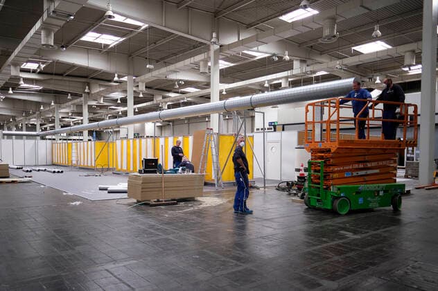 Visit of a corona emergency hospital on the exhibition grounds Hannover, 04 04 2020 Foto:xU.xStammx xFuturexImage