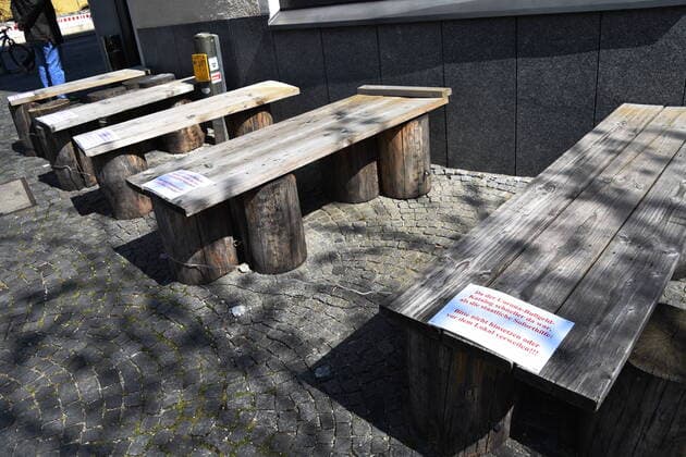 Rosi Restaurant Outside Seat Because of Corona Virus Security Note Munich 04 04 20 Munich