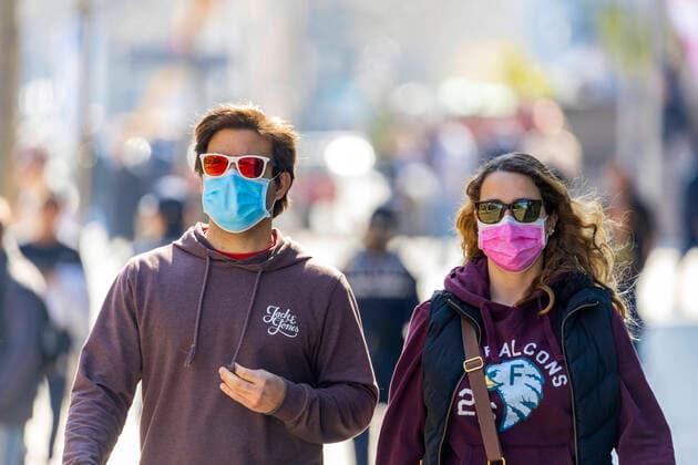 DEU, Germany, Baden Württemberg, Stuttgart, 04 04 2020 Contact ban effective Despite beautiful spring weather, most people stick to the contact ban and travel alone or in pairs