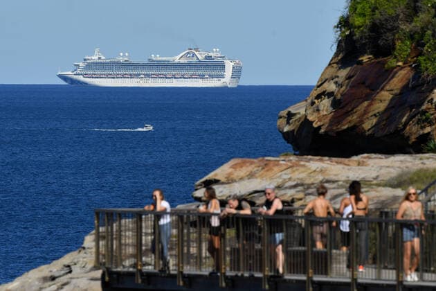 AUSTRALIA CORONAVIRUS COVID-19, The cruise ship the ruby Princess sits of coast of Sydney, Sunday, April 5, 2020. A number of passengers from the Ruby Princess have died in due to the Coronavirus and a number of crew have been taken off and hospitalised. ( NO ARCHIVING, EDITORIAL USE ONLY, NO USE IN BOOKS WITHOUT CONSENT SYDNEY NSW AUSTRALIA  Copyright: xJOELxCARRETTx 20200405001461860968