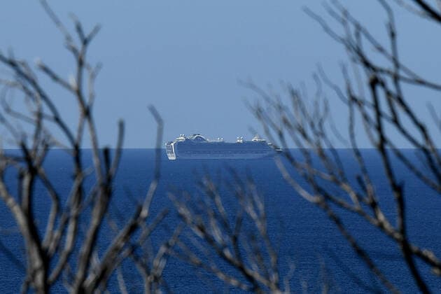 AUSTRALIA CORONAVIRUS COVID-19, The cruise ship the ruby Princess sits of coast of Sydney, Sunday, April 5, 2020. A number of passengers from the Ruby Princess have died in due to the Coronavirus and a number of crew have been taken off and hospitalised. ( NO ARCHIVING, EDITORIAL USE ONLY, NO USE IN BOOKS WITHOUT CONSENT SYDNEY NSW AUSTRALIA  Copyright: xJOELxCARRETTx 20200405001461861561