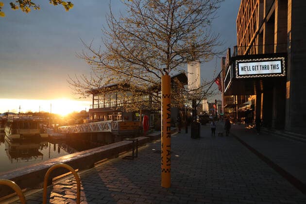 WASHINGTON, D.C. APRIL 4: View of DC Area Businesses and Hotels During The Coronavirus Pandemic on April 4, 2020. Copyright: xmpi34x