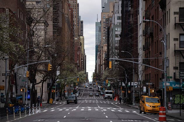 200404 General view of Lexington Avenue as the coronavirus, COVID 19, outbreak continues on April 4, 2020 in New York, NY, USA Across the city businesses, schools and places of work have been shutting down, leading to empty streets and quiet neighborhoods Photo Joel Marklund BILDBYRAN kod JM 88130 bbeng coronavirus covid 19 virus corona sjukdom,  Copyright: JOELxMARKLUND 47117080st