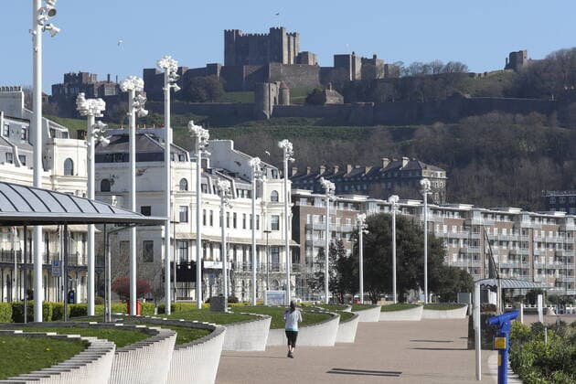 . 05 04 2020. Dover , United Kingdom. As lone jogger on Dover seafront as the United Kingdom Coronavirus Lockdown continues .  xStephenxLockx xi-Imagesx IIM-20989-0001