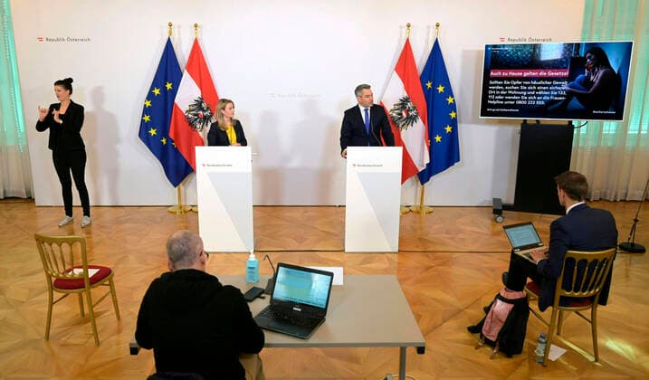 Vienna 05 04 2020, Federal Chancellery, Vienna, AUT, Current developments on corona disease in Austria, press conference, Domestic violence, in the picture Minister for Womens Affairs Susanne Raab OeVP and Minister of the Interior Karl Nehammer OeVP Minister for Womens Affairs Susanne Raab OeVP and Minister of the Interior Karl Nehammer OeVP during a press conference on  EP_pool