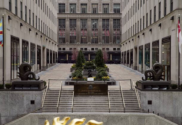 Rockefeller Center is empty of pedestrian traffic on Palm Sunday In New York City on Sunday, April 5, 2020. Cardinal Timothy Dolan today held a virtual Palm Sunday mass from St. Patrick s Cathedral. Coronavirus cases in the U.S. rose to over 300,000 and the number of deaths rose to more than 8,000 Globally the death toll has been reported at more than 65,000.  NYP20200405108 JOHNxANGELILLO
