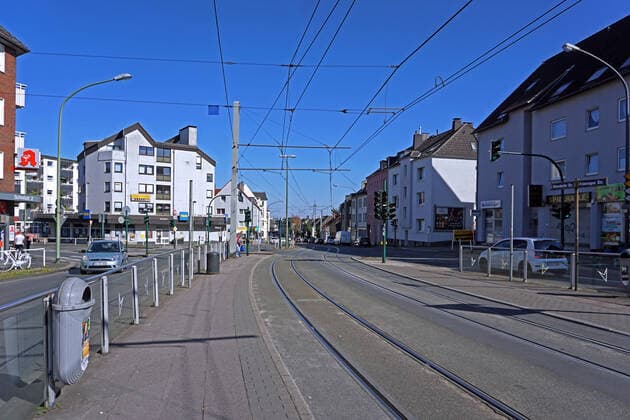 Standstill because of the corona virus There is hardly any vehicle on the road at the otherwise highly frequented Flybush in Essen because of the corona crisis Essen North Rhine-Westphalia Germany Flybush