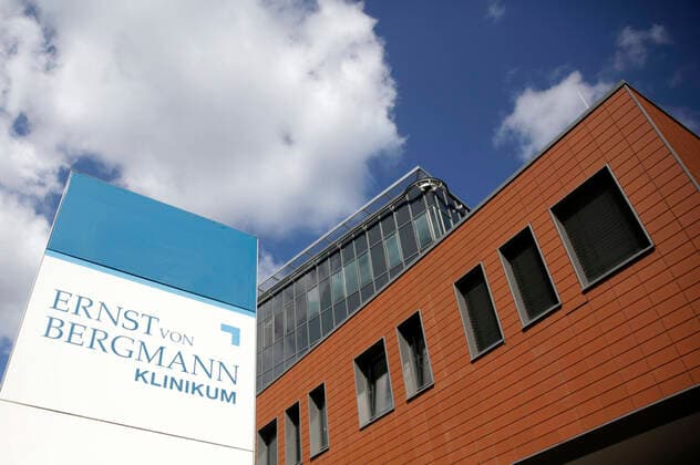 The corona outbreak in the Ernst von Bergmann Clinic has claimed 12 lives so far After an accumulation of corona infection cases, the largest Potsdam clinic had sought federal assistance Potsdam, 05 04 2020 Foto:xF.xBungertx xFuturexImage