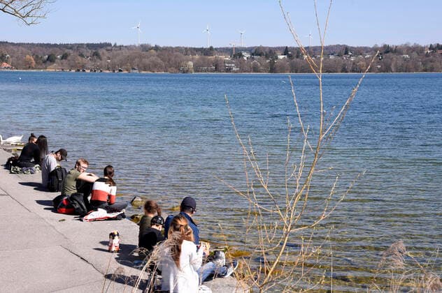 Sunday at Lake Starnberg during the exit restrictions due to the corona crisis Starnberg, 05 04 2020 Foto:xS.xAdamx xFuturexImage