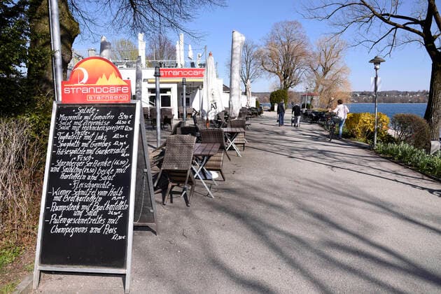 Sunday at Lake Starnberg during the exit restrictions due to the corona crisis Starnberg, 05 04 2020 Foto:xS.xAdamx xFuturexImage