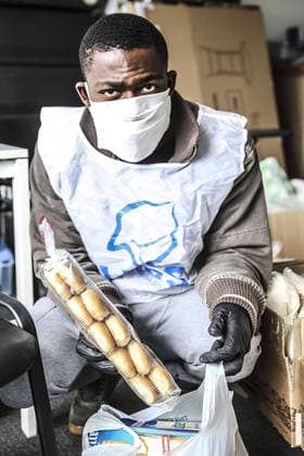A group of thirty-three asylum seekers coordinated by the LESS Social Cooperative, which follows them in their path of insertion and social and professional inclusion, has set up a toll-free number 800-119-477 for qualified assistance of psychologists, social workers, social workers providing information on correct behavior to be followed in case of suspected contagion, to request home delivery of drugs or food products, handling postal services.  Copyright: xRobertaxBasilex xIPAx xKontrolabx