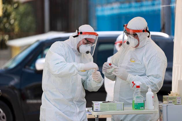 San Giugliano in Campania (NA) San Giuliano Hospital Coronavirus emergency (COVID-19) ASL Napoli 2 North first in Campania to carry out swabs (napolipress Fotogramma, Naples - 2020-04-06) p.s. la foto e utilizzabile nel rispetto del contesto in cui e stata scattata, e senza intento diffamatorio del decoro delle persone rappresentate  Copyright: xnapolipressx xFOTOGRAMMAx