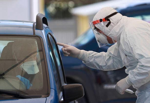San Giugliano in Campania (NA) San Giuliano Hospital Coronavirus emergency (COVID-19) ASL Napoli 2 North first in Campania to carry out swabs (napolipress Fotogramma, Naples - 2020-04-06) p.s. la foto e utilizzabile nel rispetto del contesto in cui e stata scattata, e senza intento diffamatorio del decoro delle persone rappresentate  Copyright: xnapolipressx xFOTOGRAMMAx