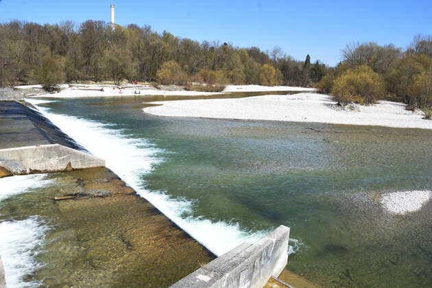 Thalkirchen Isarauen river course Munich 06 04 20 Munich