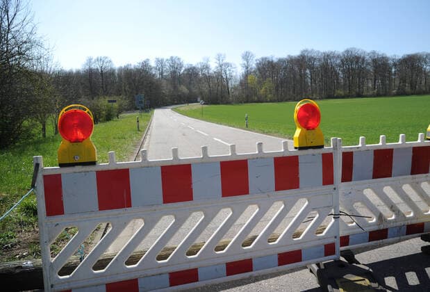 The border crossing on the L173 on Wednesday 01 04 2020 is closed A passage between Germany and France for vehicles is no longer permitted bub