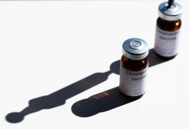 April 6, 2020, Ukraine: In this photo illustration, vials labelled Coronavirus vaccine seen displayed as the world anxiously awaits for the vaccine against coronavirus. Ukraine - ZUMAs197 20200406_zaa_s197_015 Copyright: xIgorxGolovniovx