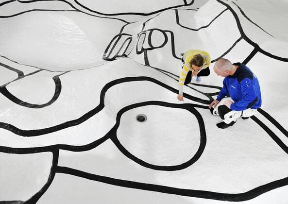 2020-04-06 11:39:01 OTTERLO - The artwork Jardin d enamel by Jean Dubuffet in the sculpture garden of Museum Kroller-Muller is being restored in Otterlo The Netherlands, 06 April 2020. Due to the corona virus, the museum will be closed until June 1, but work outside will continue. ANP PIROSCHKA VAN DE WOUW  Copyright: xx x409320468x
