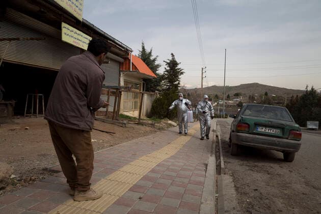 April 6, 2020, Tehran, Iran: Members of the Iranian Red Crescent s Volunteers Organization wearing face masks and protective suit attend the Hameh Sin (Torkaman) mountain village for sanitizing and screening villagers who may be infected by the novel coronavirus (COVID-19) disease in eastern Tehran, Iran. Media reported that Iran is one of the most affected by pandemic COVID-19 disease caused by the SARS-CoV-2 coronavirus. According to the latest reports by the Iranian Ministry of Health, over 3,700 people have died from the coronavirus infection throughout the country. Tehran Iran - ZUMAf146 20200406_zip_f146_035 Copyright: xRouzbehxFouladix