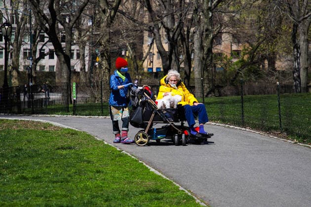 April 6, 2020, New York, NEW YORK, EUA: View of Central Park in the spring in New York during the Coronavirus Covid-19 pandemic in the United States. New York EUA - ZUMAc233 47120046st Copyright: xVanessaxCarvalhox