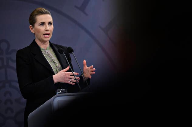 Prime Minister Mette Frederiksen S holds press conference on COVID 19 in Denmark in the Mirror Hall of the Prime Minister on Monday, April 6, 2020, Copenhagen Denmark,  Copyright: PhilipxDavali PhilipxDavalix cop222 spdk20200406-214627-L