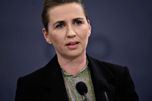 Prime Minister Mette Frederiksen S holds press conference on COVID 19 in Denmark in the Mirror Hall of the Prime Minister on Monday, April 6, 2020, Copenhagen Denmark,  Copyright: PhilipxDavali PhilipxDavalix cop222 spdk20200406-214631-L
