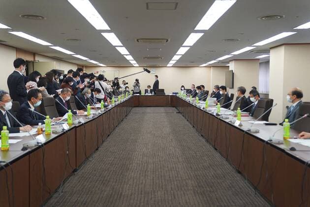 New coronavirus The government s advisory panel on the new coronavirus meets in Tokyo on April 7, 2020, ahead of the scheduled declaration later in the day by Prime Minister Abe of a state of emergency in Tokyo and other big cities in view of a recent surge in virus infections. 