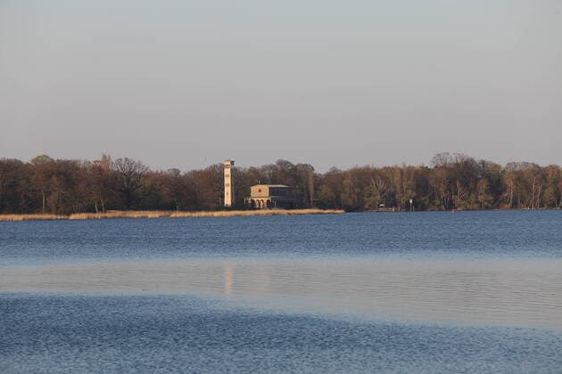 View over the Jungfernsee to the Heilandskirche in Potsdam Sacrow, 6 April 2020 Heilandskirche
