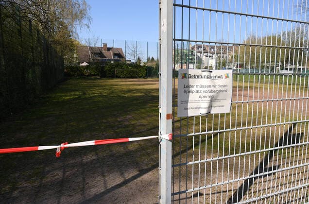 06 04 2020, , Soccer field in Recklinghausen closed due to corona epidemic Recklinghausen North Rhine-Westphalia Germany Team2