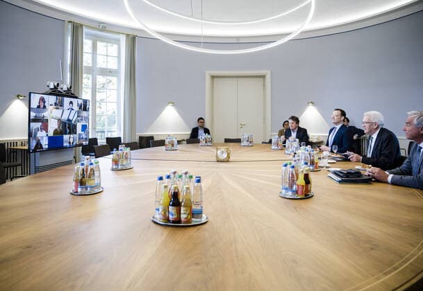 Federal Health Minister Jens Spahn CDU during a cabinet meeting at the State Ministry of Baden Wuerttemberg in Stuttgart on 07 04 2020 Stuttgart Germany Copyright: xXanderxHeinl photothek.netx