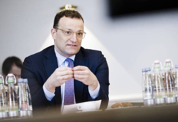 Federal Health Minister Jens Spahn CDU during a cabinet meeting at the State Ministry of Baden Wuerttemberg in Stuttgart on 07 04 2020 Stuttgart Germany Copyright: xXanderxHeinl photothek.netx