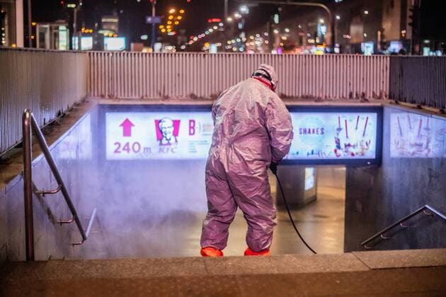 Disinfection of the subway in Warsaw due to the coronavirus outbreak Disinfection of the subway in the city centre due to the coronavirus outbreak on April 07, 2020 in Warsaw, Poland. EN_01418123_3604 