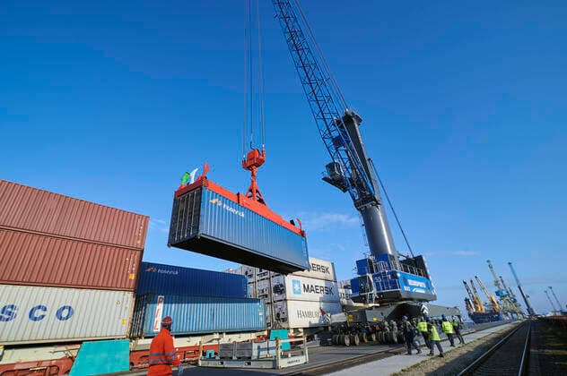 The container ship Dornbusch will be unloaded in the overseas port of Rostock on 7 April 2020 The first 49 containers with industrial and medical goods from Xi™an reached the port of Rostock in the central Chinese province of Shaanxi via the rails and sea route of the New Silk Road The containers travelled by land from China via Kazakhstan, Russia, B Copyright: ThomasxHäntzschelx xnordlicht