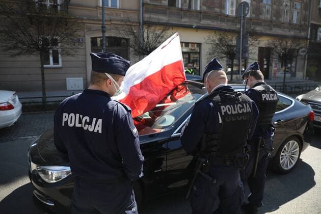 A car protest of the entrepreneurs in Krakow during the coronavirus outbreak A car protest of the entrepreneurs during the coronavirus outbreak on April 07, 2020 in Krakow, Poland. EN_01423820_0002 