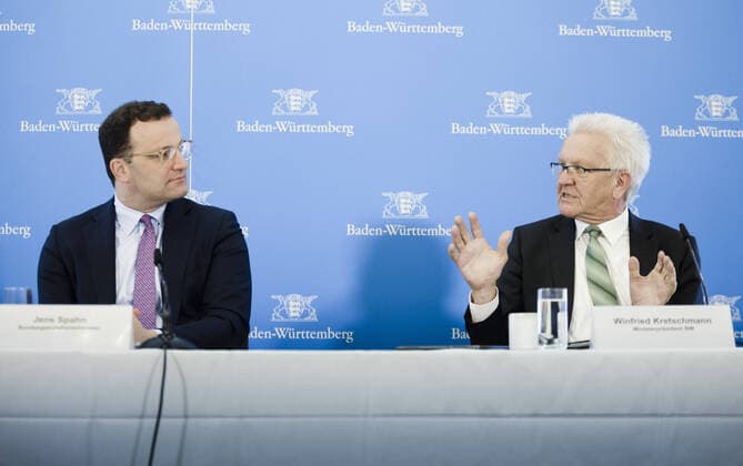 Federal Minister of Health Jens Spahn CDU, L and the State Premier of Baden Wuerttemberg, Winfried Kretschmann Buendnis 90 Die Gruenen , at a government press conference in the State Ministry of Baden Wuerttemberg in Stuttgart on 07 04 2020 Stuttgart Germany Copyright: xXanderxHeinl photothek.netx