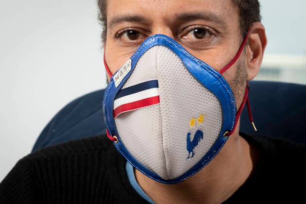 Simon Sow - President de la startup francaise Mask Generation , concoit des masques lavables et personnalisables de fabrication Francaise - Ces Masques type FFP3 offrent ainsi une alternative aux masques chirurgicaux fonctionnent grace Ã un filtre amovible 100 % efficace contre la pollution aux particules fines jusqu a 2,5 microns NEWS : COVID19 - Ile de France - 07 04 2020 JBAutissier Panoramic 