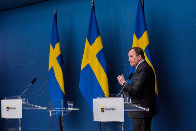 200407 Stefan Löfven, Prime Minister of Sweden, arrives at a press conference with the Swedish government regarding the coronavirus, Covid 19, on April 7, 2020 in Stockholm Photo Maxim ThorÃ BILDBYRAN kod MT bbeng press conference government policy corona virus coronaviruset covid 19 press conference public events coronavirus prime minister,  Copyright: MAXIMxTHORE 47122323st