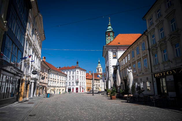 April 7, 2020, Ljubljana, Slovenia: The Mestni trg, next to the City Hall, in city centre of Ljubljana is seen empty..Slovenia entered into 4th week of quarantine amidst the coronavirus outbreak..Slovenia Health Ministry recorded a total of 1,059 infections, 36 death and 102 recovered since the beginning of the Coronavirus (Covid-19) outbreak. Ljubljana Slovenia - ZUMAs197 20200407_zaa_s197_123 Copyright: xJurexMakovecx