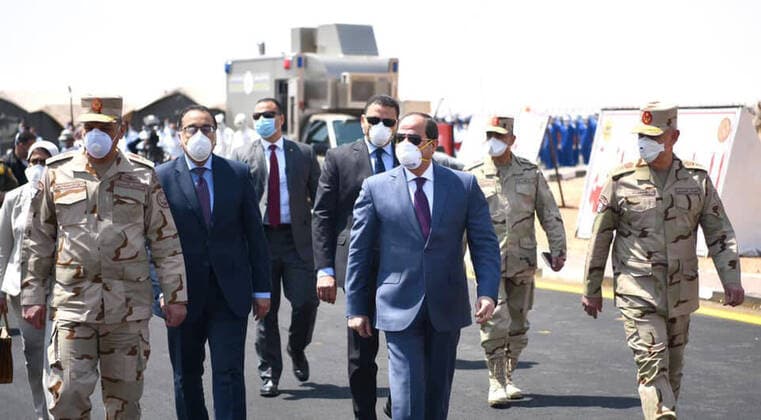 April 7, 2020, Cairo, Cairo, Egypt: Egyptian President Abdel Fattah el-Sisi, inspects the readiness of the armed forces personnel, equipment and crews to help the civil sector in the country to combat the spread of the coronavirus disease (COVID-19) in Cairo, Egypt on April 7, 2020 Cairo Egypt - ZUMAap3_ 20200407_zaf_ap3_052 Copyright: xEgyptianxPresidentxOfficex