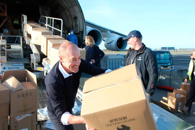 Health Minister Magnus Heunicke S helps with the solution An Antonov AN 124 cargo aircraft with weapons landed at Copenhagen Airport, Kastrup, Wednesday, April 8, 2020 The cargo aircraft brought, among other things, 500,000 face masks and 180,000 protective suits to  Copyright: KevinxArildtoftx xKoebenhavnsxLux cop107 spdk20200408-112754-L