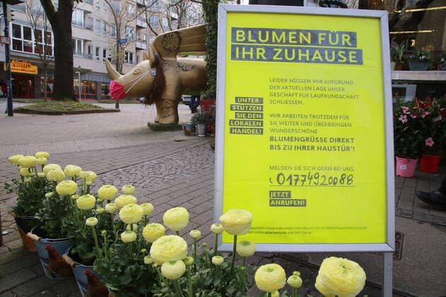 07 04 2020 Dortmund The corona crisis is worsening The federal and state governments are issuing comprehensive guidelines Dortmund citizens are also experiencing severe restrictions in all areas of life A flower