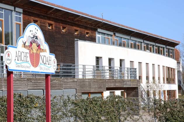 Hardly anything going on at Kummerower See View on Wednesday 08 04 2020 of the village Salem district Mecklenburgische Seenplatte in the Mecklenburger Schweiz at Kummerower See The village currently provides a foretaste of the