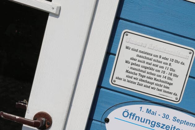 Hardly anything going on at Kummerower See View on Wednesday 08 04 2020 of the town of Salem, district of Mecklenburgische Seenplatte in Mecklenburger Schweiz at Kummerower See The town currently provides a foretaste of the upcoming Easter weekend According to a reg
