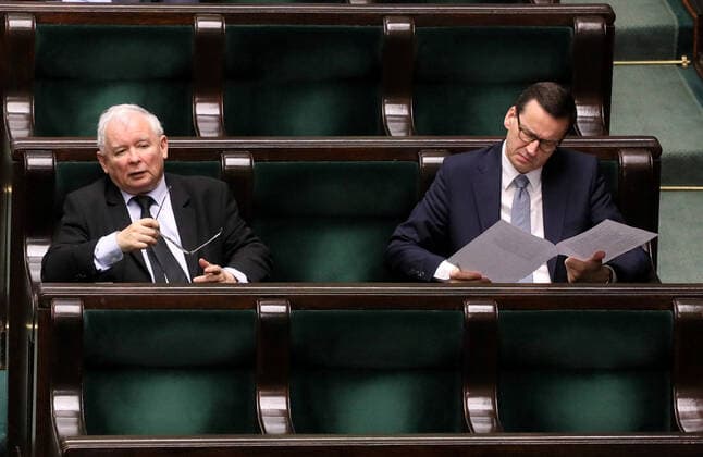 9th Special Sitting of the Sejm during the coronavirus outbreak Jaroslaw Kaczynski, Mateusz Morawiecki 9th Special Sitting of the Sejm during the coronavirus outbreak on April 08, 2020 in Warsaw, Poland EN_01422587_1468 