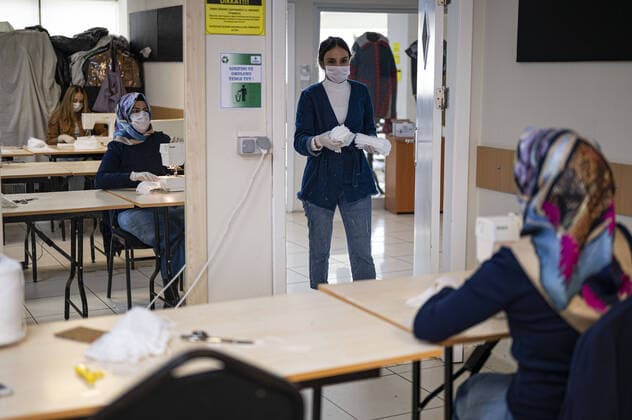 Students of the Ismek Colpan Ilhan Industrial College produce masks during coronavirus COVID 19 at Moda district in Istanbul , Turkey. Copyright: AkinxCeliktas 16715509