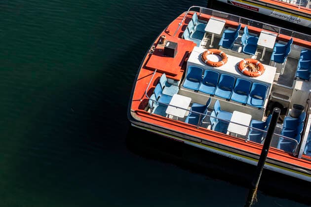 Stromma Canal Tours Copenhagens boat is quietly located at the Industrial Line in Copenhagen on Wednesday, April 8, 2020 Due to COVID 19, it is not possible to reach port roundtrip at Easter, Denmark,  Copyright: ÓlafurxSteinarxRyexGestsson ÓlafurxSteinarxGestssonx COP106 spdk20200408-145544-L