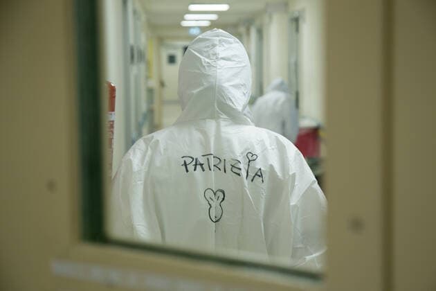 Rome: Dressing of nurses in a COVID-19 Hospital Dressing procedures for nurses in the clean area of pavilion D of the San Filippo Neri hospital in Rome, used as a Covid hospital Roma RM Italy Copyright: MatteoxNardone