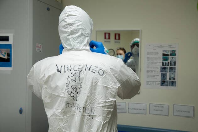 Rome: Dressing of nurses in a COVID-19 Hospital Dressing procedures for nurses in the clean area of pavilion D of the San Filippo Neri hospital in Rome, used as a Covid hospital Roma RM Italy Copyright: MatteoxNardone