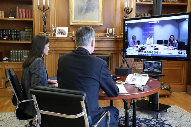 08-04-2020 Madrid King Felipe and Queen Letizia video chat World Health Organization s officials amid situation due to coronavirus outbreak at La Zarzuela Palace, in Madrid, Spain, faces the 25th consecutive day of mandatory home confinement in a bid to slow down the spread of the pandemic COVID-19 disease caused by the SARS-CoV-2 coronavirus.  Copyright: xPPEx